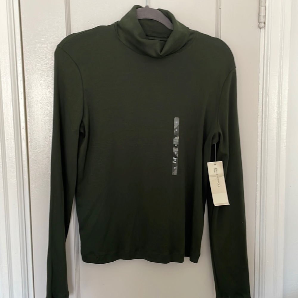 Jones New York dark green turtle neck